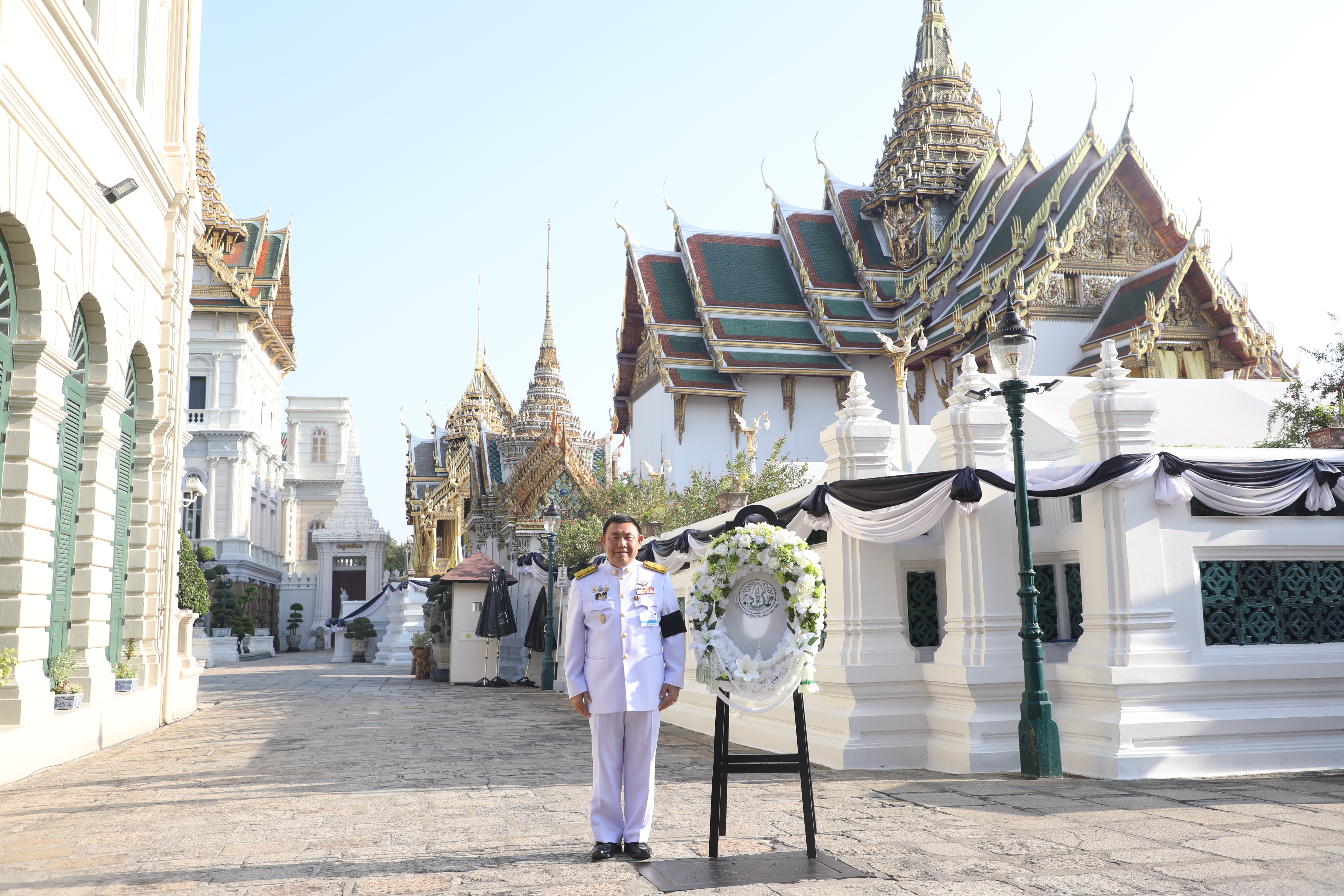 title - สำนักงานการปฏิรูปที่ดินเพื่อเกษตรกรรม รับพระราชทานพระบรมราชานุญาตให้ร่วมเป็นเจ้าภาพบำเพ็ญกุศลถวายพระบรมศพ สมเด็จพระนางเจ้าสิริกิติ์ พระบรมราชินีนาถ พระบรมราชชนนีพันปีหลวง